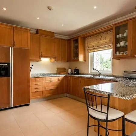 Senna - 4 Bedroom Luxury - Well Furnished Interior - Great Pool Area * Quinta do Lago