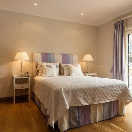 Senna - 4 Bedroom Luxury - Well Furnished Interior - Great Pool Area Penzion