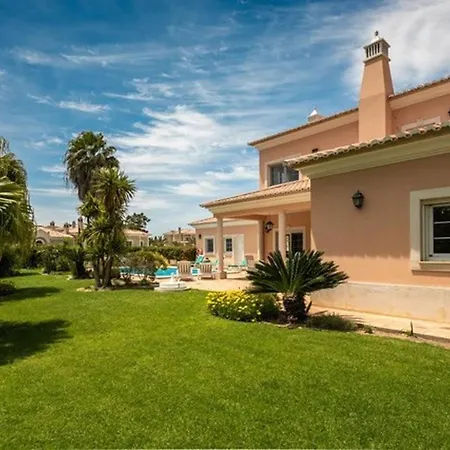 Senna - 4 Bedroom Luxury - Well Furnished Interior - Great Pool Area Quinta do Lago