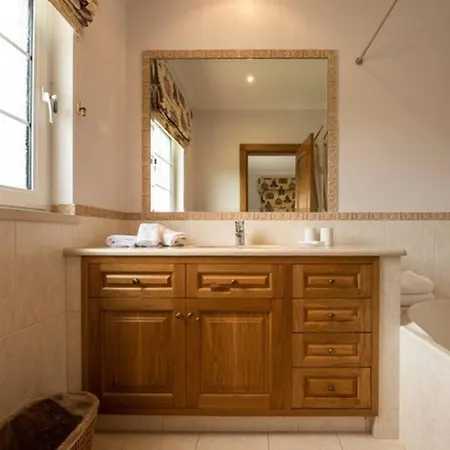 Senna - 4 Bedroom Luxury - Well Furnished Interior - Great Pool Area *